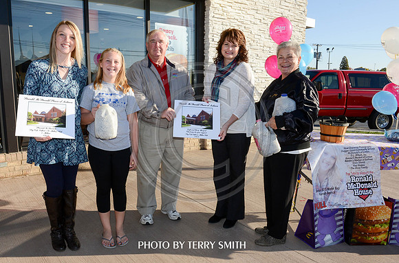742fb-PullForCommunitySmilt