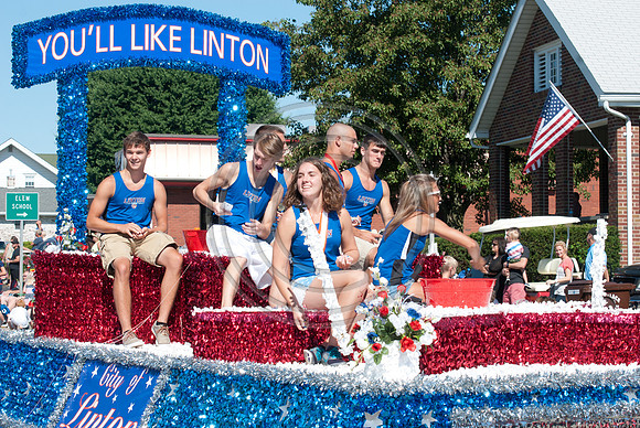 220-2014FreedomFestParade