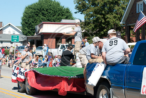 231-2014FreedomFestParade