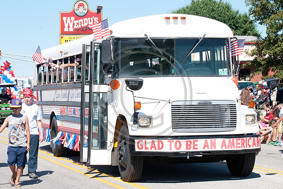 317-2014FreedomFestParade