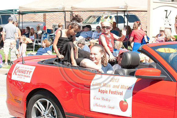 294-2014FreedomFestParade