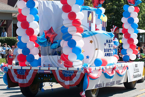 322-2014FreedomFestParade
