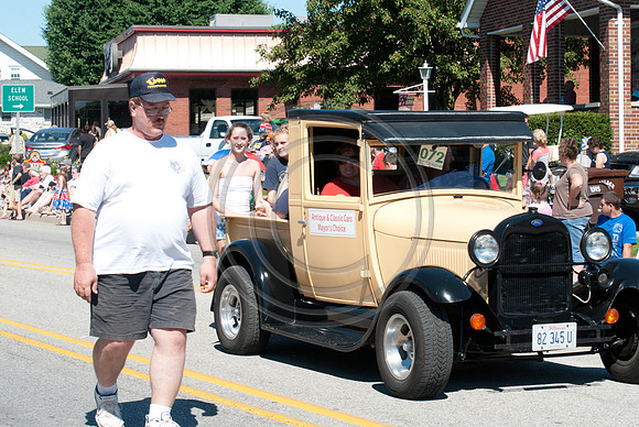 296-2014FreedomFestParade