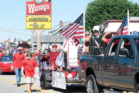 215-2014FreedomFestParade
